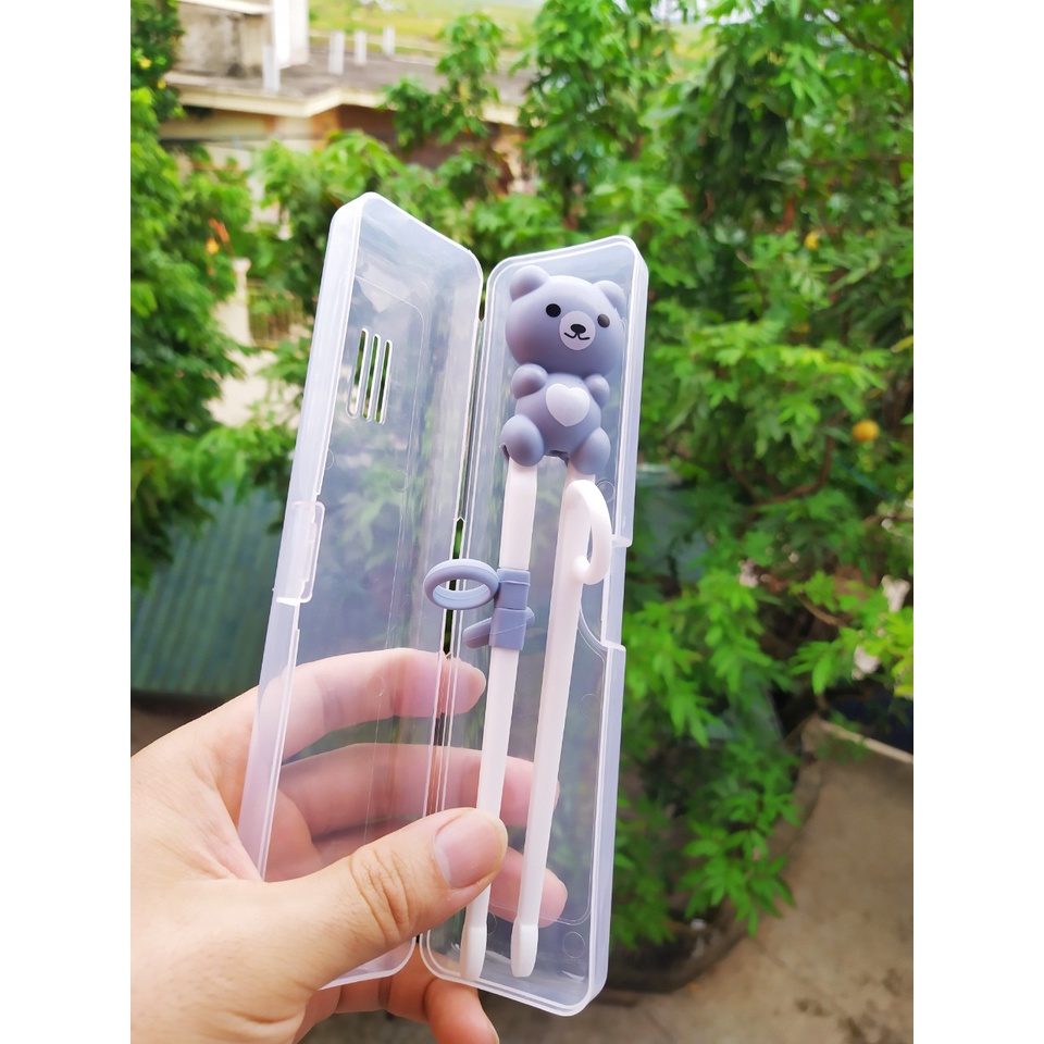 Đũa Tập Gắp Xỏ Ngón,Đũa Tập Ăn Cho Bé Kèm Hộp Đựng