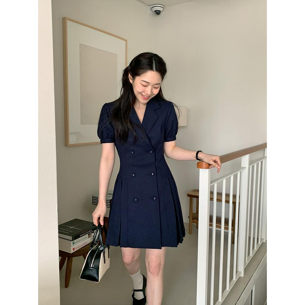 Đầm Xếp Ly Cổ Suit Hai Hàng Nút 63034