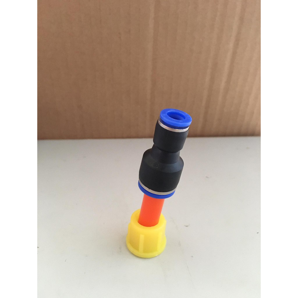 Đầu chuyển ống 12mm sang 8mm nối nhanh.