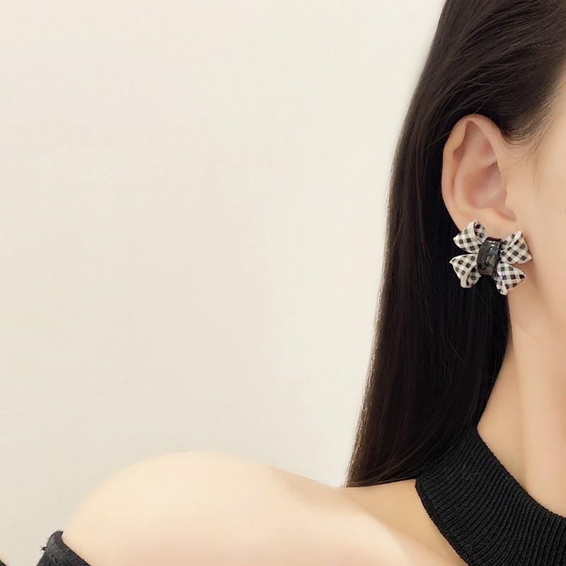 khuyên tai nơ hoạ tiết xinh xắn TH00568