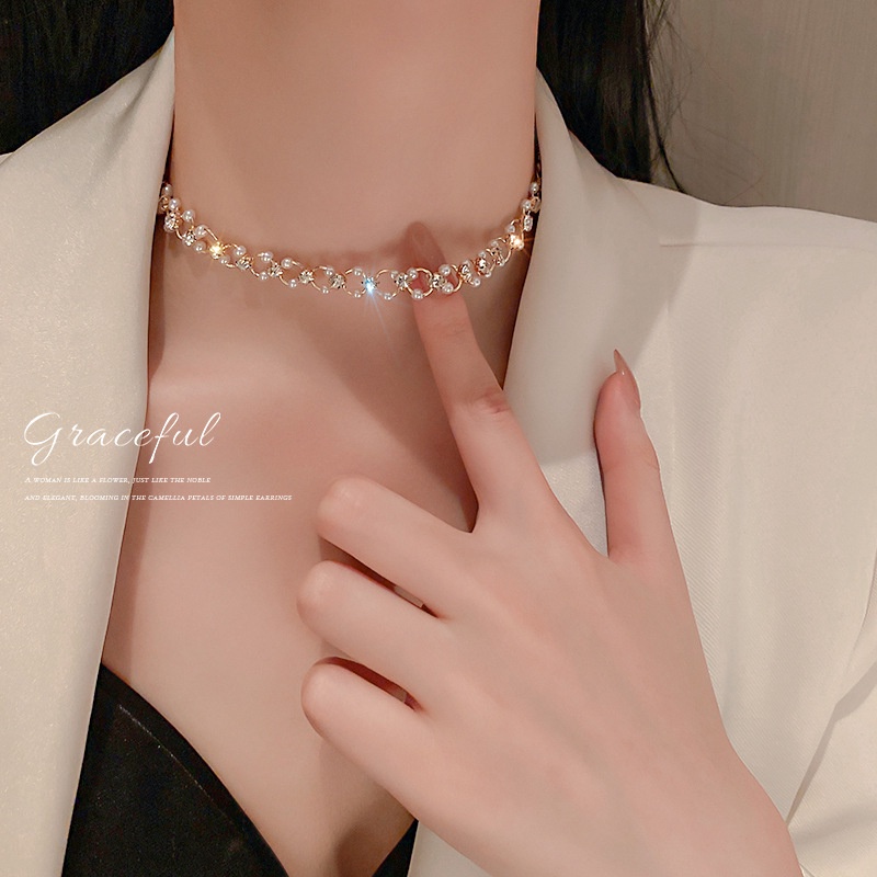 Vòng cổ choker đính hạt ngọc trai nhân tạo thời trang