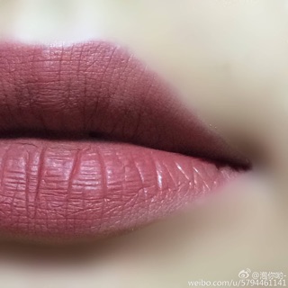 son Lime Crime màu Riot