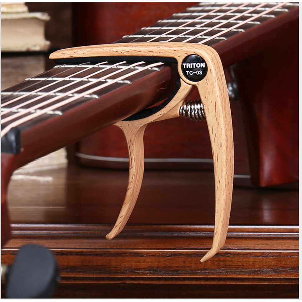 Capo Vân Gỗ Dành Cho Guitar Và Ukulele