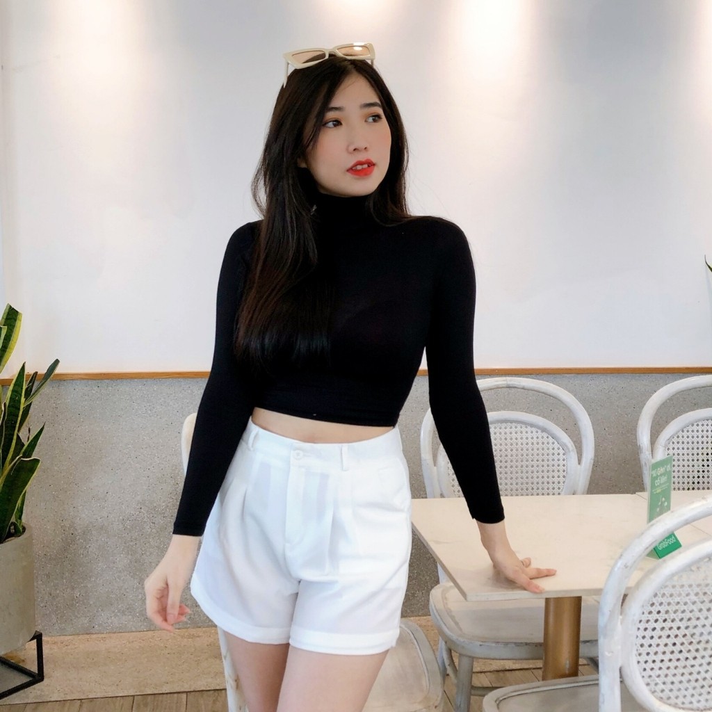 Áo Croptop Cổ Lọ Áo Kiểu Nữ Dáng Áo Croptop Tay Dài Cổ Cao 7 Phân Kiểu Dáng Thanh Lịch Màu Trắng Đen Chất Lụa Mịn Mát