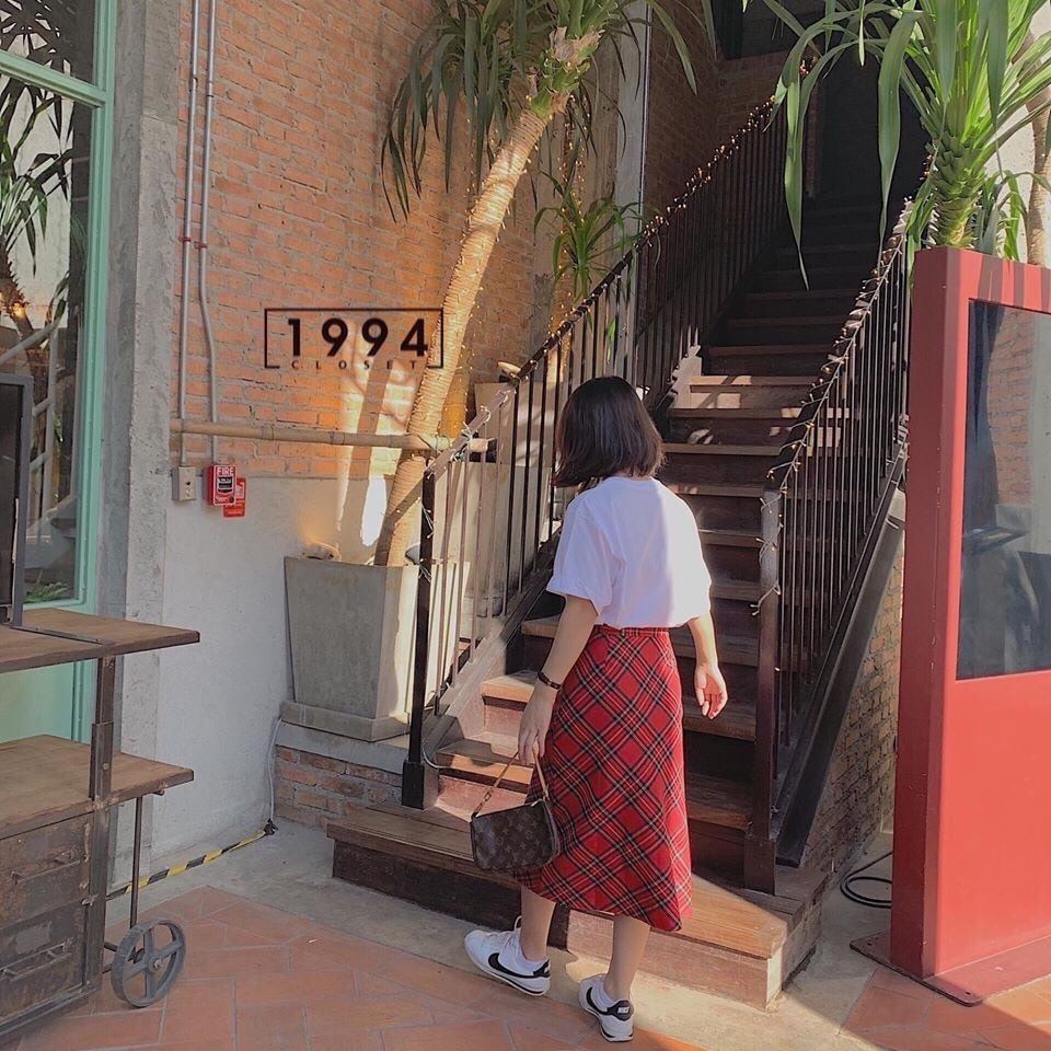 SET ÁO THUN VOGUE CHÂN VÁY CARO