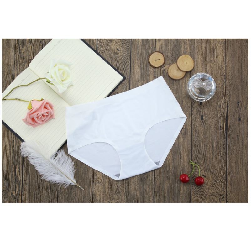 Quần lót nữ đúc su thun lạnh không đường may mặc trong váy dễ thương | BigBuy360 - bigbuy360.vn