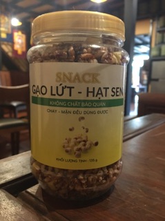 Snack Gạo Lứt Hạt Sen Hoa Sen (135g)
