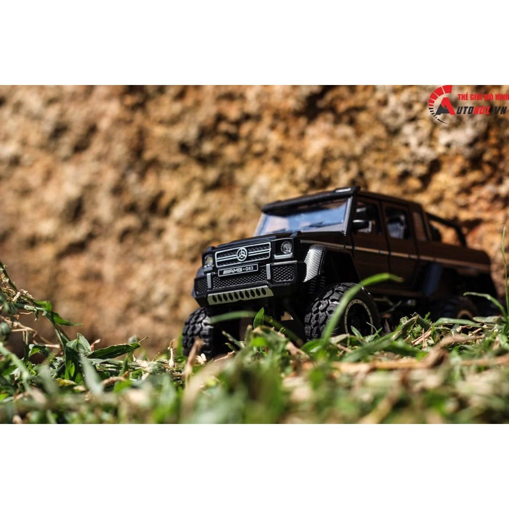 MÔ HÌNH MERCEDES BENZ G63 65 G500 6X6 MATT BLACK 1:32 NEWAO KHÔNG HỘP 5361