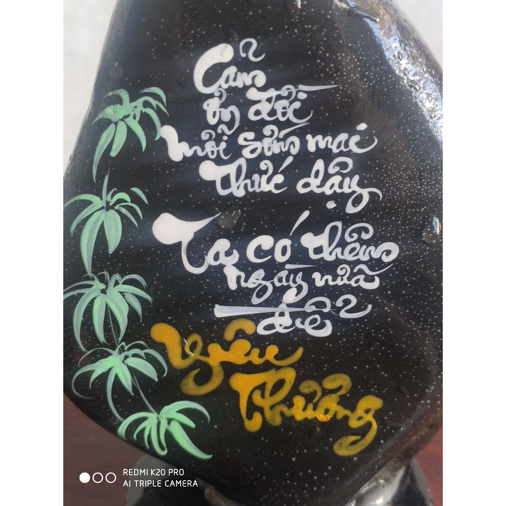 Thư pháp trên đá tự nhiên.﻿, Khắc chữ thư pháp theo yêu cầu của khách