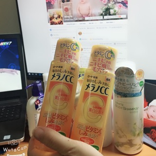 Nước hoa hồng