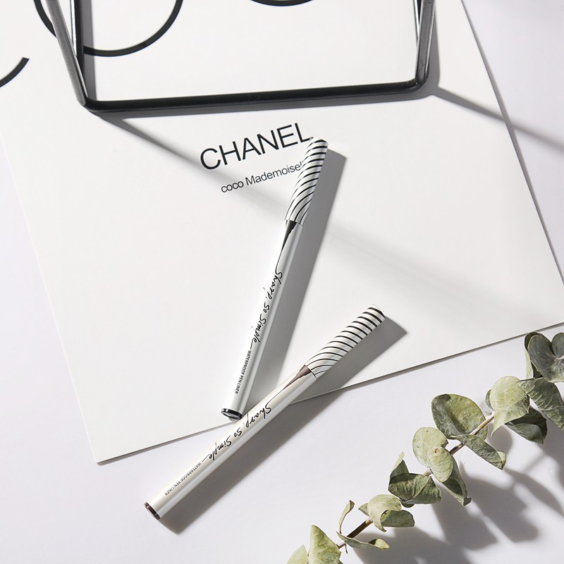 Sharp, So Simple Waterproof Pencil Liner