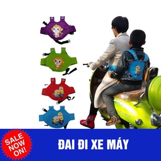 Đai đi xe máy cho trẻ em
