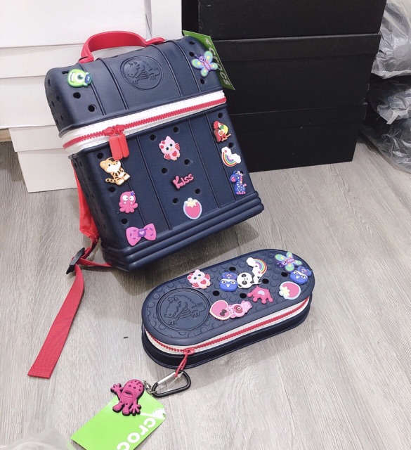 Siêu phẩm balo crocs siêu nhẹ siêu đáng yêu cho các bé