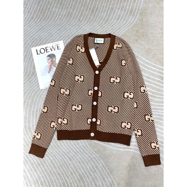 Áo cradigan nữ dáng rộng hoạ tiết kẻ chéo thương hiệu thời trang cao cấp Gucci GC