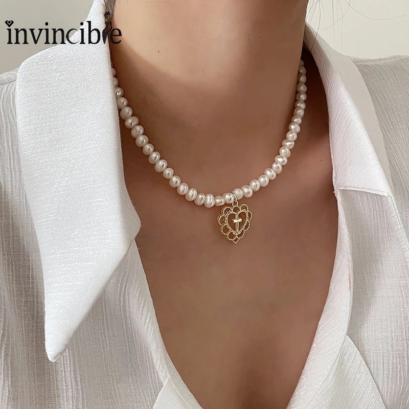 Vòng cổ Choker Ngắn Mặt Hình Thánh Giá/Trái Tim Rỗng Đính Ngọc Trai Khoét Lỗ Màu Vàng/Bạc/Vàng Kim Phong Cách Retro Harajuku Cho Nữ