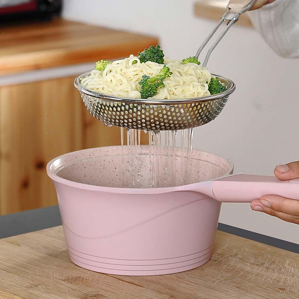 Vá Lưới Vớt Thực Phẩm Bằng Gỗ Với Tay Cầm Dài Tiện Dụng
