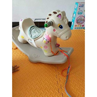 Ngựa bập bênh cho bé