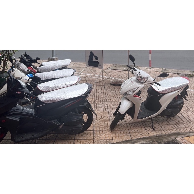 Kích Thước: 90 x 45 cm -  Che Yên Xe Máy To Nhất Thị Trường - Che Thoải Mái Yên Xe SH, Lead,...