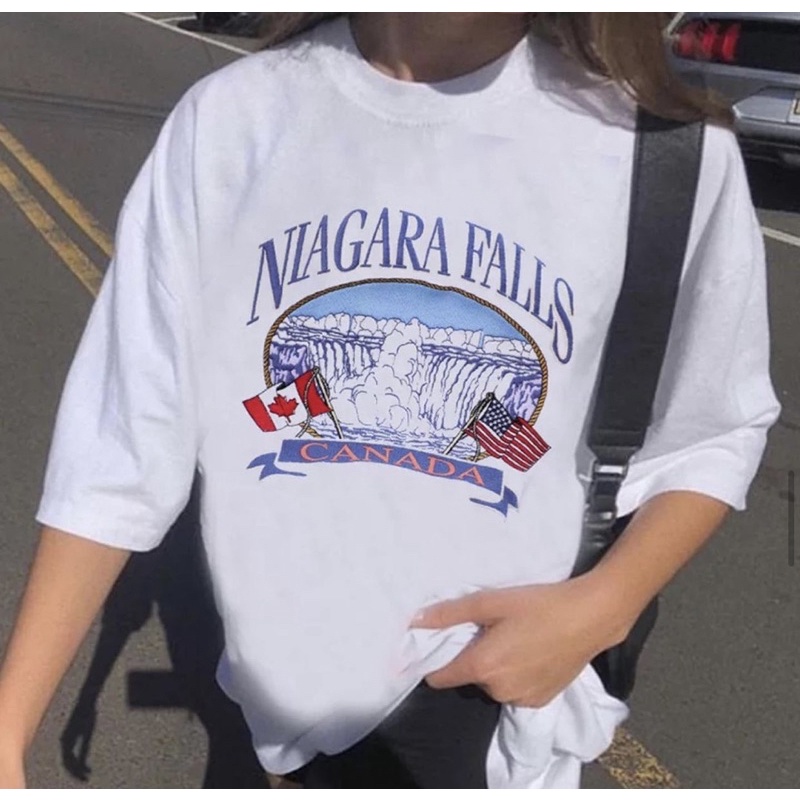 Brandy Melville Áo Phông Graphic  *BEST SELLER*