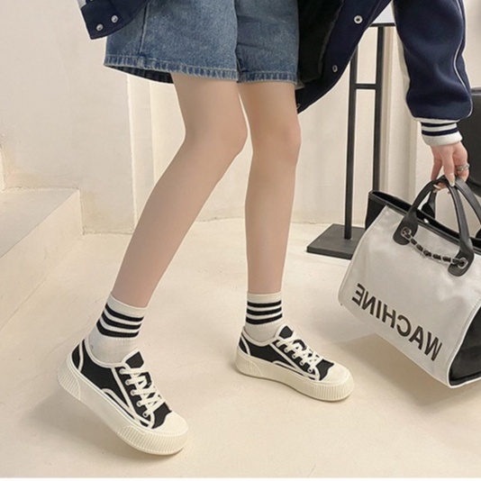 HÀNG VỀ_Giày thể thao nữ độn đế hot trend Nicnic
