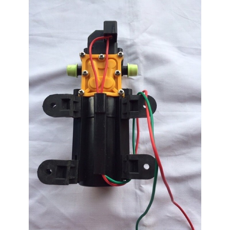 Máy bơm nước 12v. Máy bơm nước mini zukui 12v bơm đơn chưa kèm nguồn.