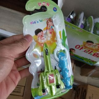 12 bàn chải trẻ em Hàn Quốc đẹp ( 1 hộp)