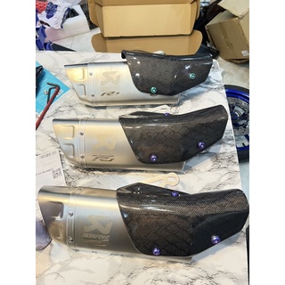 pô akrapovic r1 ốp carbon