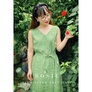 (SUMMER) VÁY ĐẦM SUÔNG LINEN THÊU TAY CÓ ĐAI XẺ AI BÊN MÀU XANH CỐM
