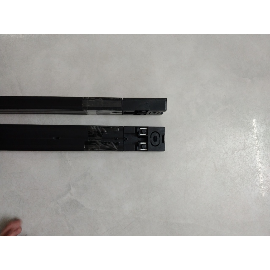 Thanh ray đèn rọi 1 mét màu đen và trắng