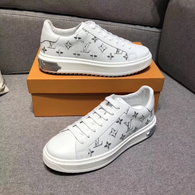 Giầy Nam sneaker LuiVui xịn sò da thuê hoa 2019 ( Tặng lọ lau Giầy)