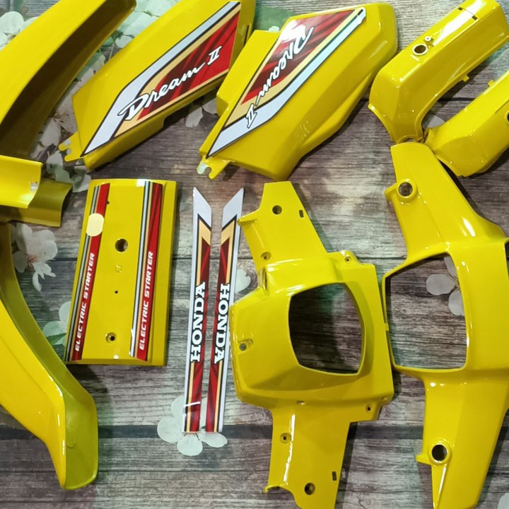Bộ dàn áo xe Honda Dream II nhựa ABs cao cấp màu Vàng - G2950