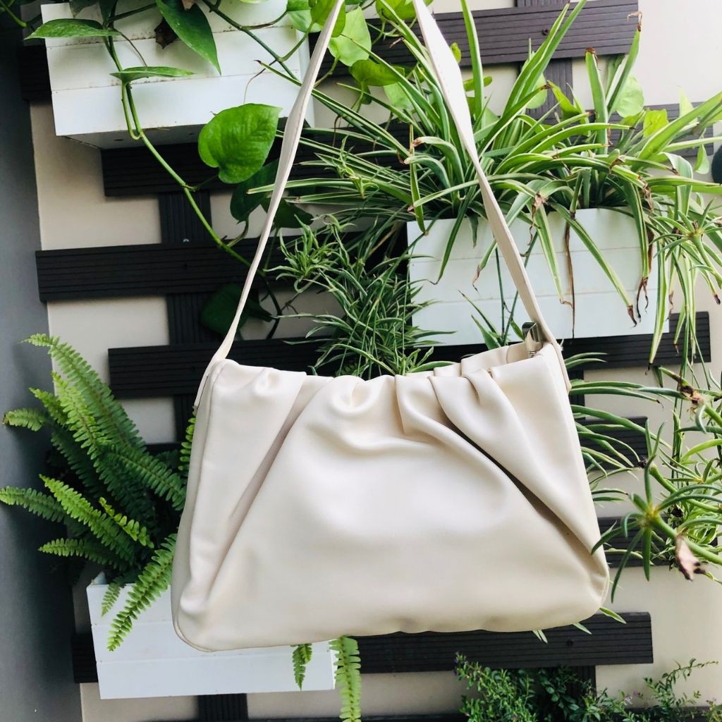 (Mẫu chất) Túi mini đeo chéo nữ da nhúm KARA 429- Size 19*10*6cm, 2 dây, Da PU cao cấp