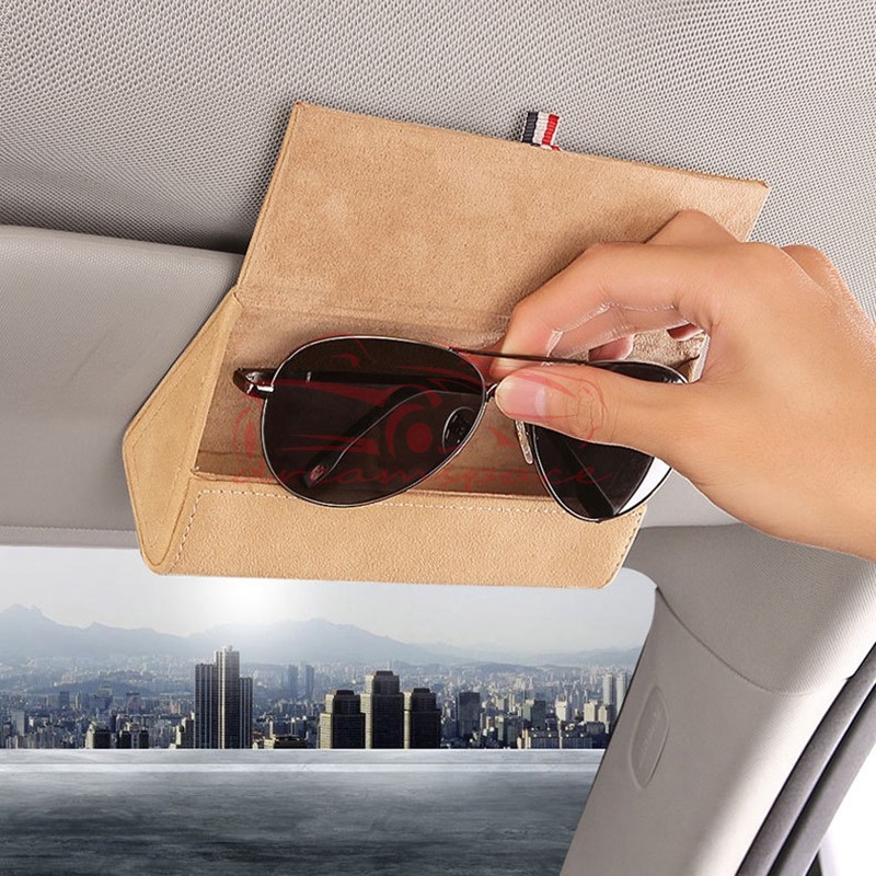 Giá đỡ cho mắt kính trên xe hơi Audi