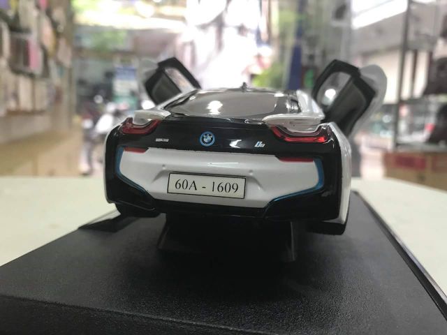 Mô hình xe điều khiển BMW i8