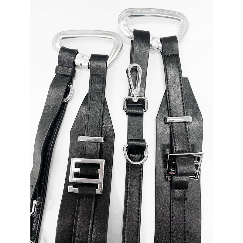 Túi hộp đeo chéo Heliot Emil leather strap bag ss21