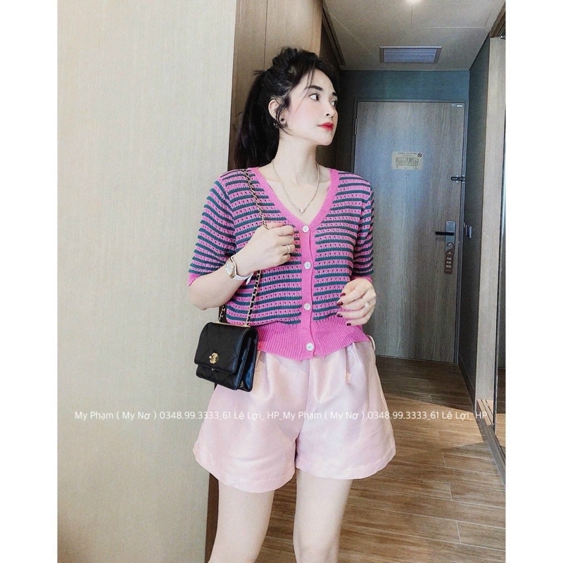 (Xả hàng) Áo mongtoghi kẻ hồng cổ V nữ mặc 4 mùa hàng Qc