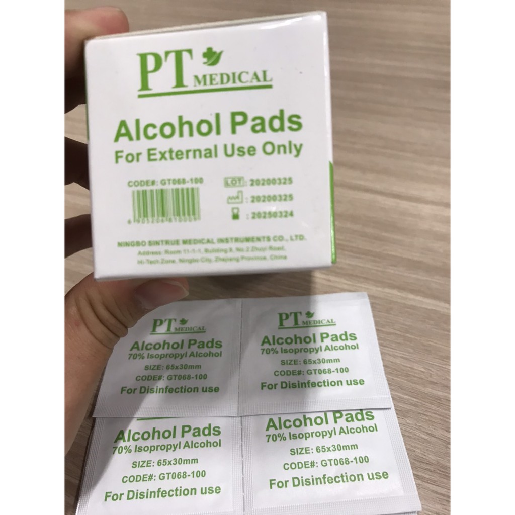 Hộp 100 miếng bông tẩm cồn sát khuẩn