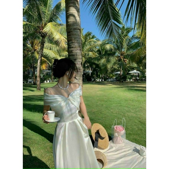 DẠ HỘI TRẮNG TRỄ VAI DÁNG DÀI đi tiệc TaPta