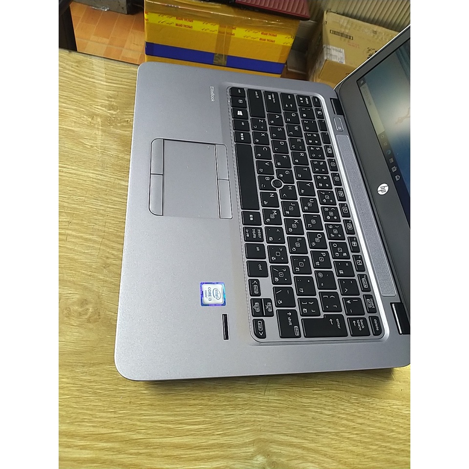 Laptop HP 820 g3