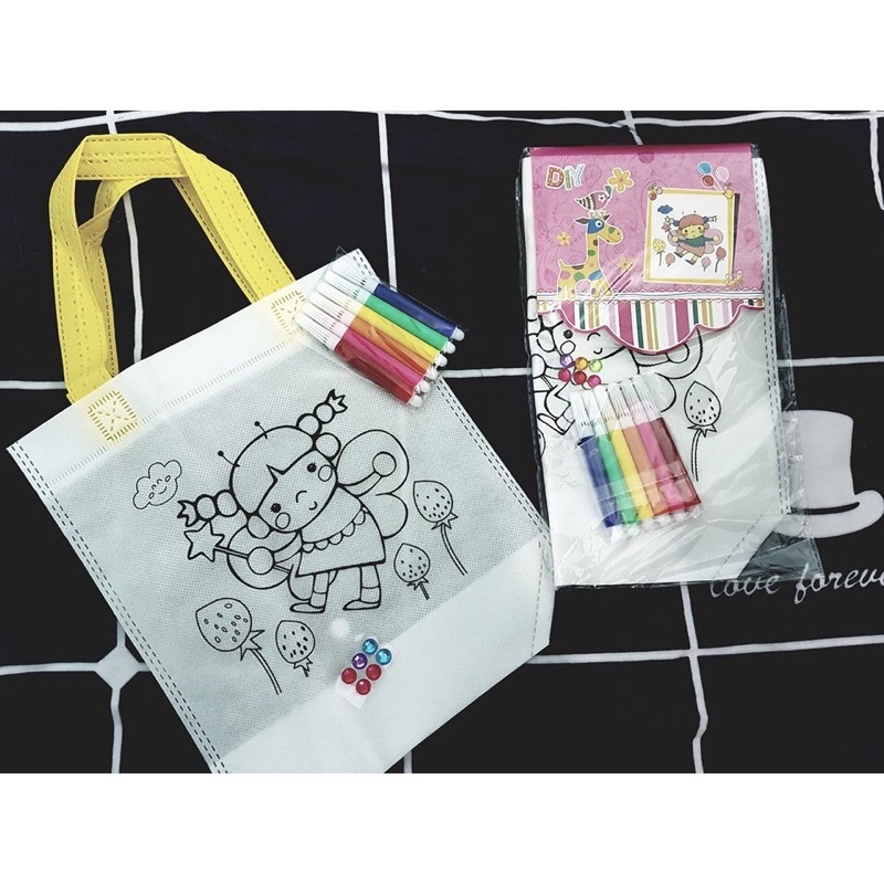Túi tô màu kèm bút dạ