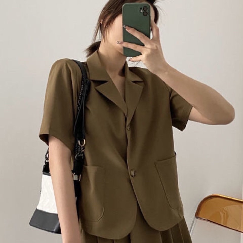 Set áo vest phối chân váy xoè xếp ly LeLa LDT12 màu đen nâu tây