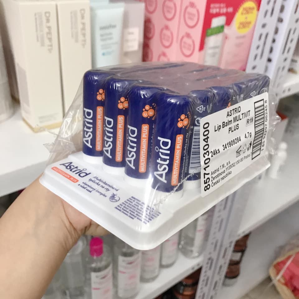 Son Dưỡng Môi Mỡ Hươu Astrid Multivitamin Plus 4.7g FULLSIZE - hangxachtaybaoanshop
