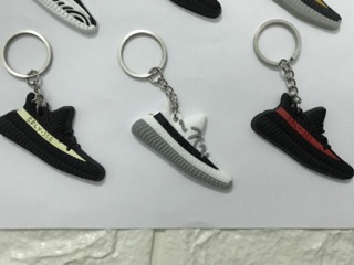 Móc khoá giày adidas 8 cái