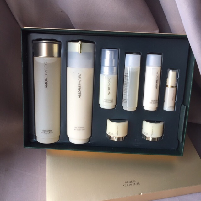 Bộ sản phẩm tái tạo, phục hồi, chống lão hoá Amore Pacific Time Response Skin Reserve Duo