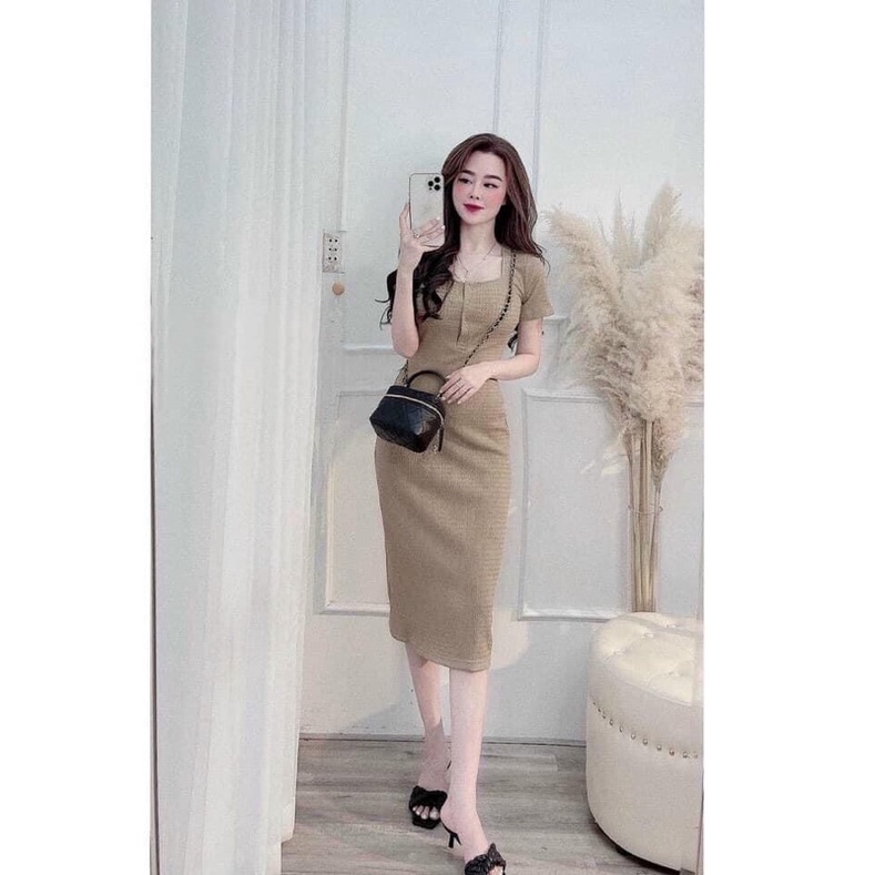 Váy body chun sần cổ vuông dáng dài | BigBuy360 - bigbuy360.vn