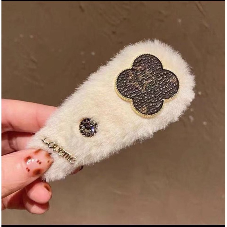 HOT TREND - Kẹp tóc lông mềm hoạ tiết đáng yêu cute