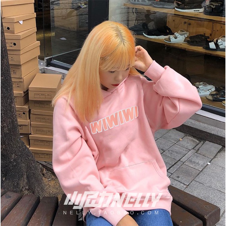 Áo Hoodie Nelly Heybig - WIWIWI