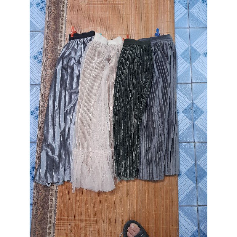 combo chân váy, kèm quà tặng