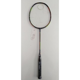 Vợt cầu lông YONEX khung cacboon (1 vợt + Đan sẳng cước + Cuộn cán)