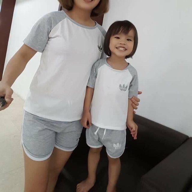 Set mẹ và bé